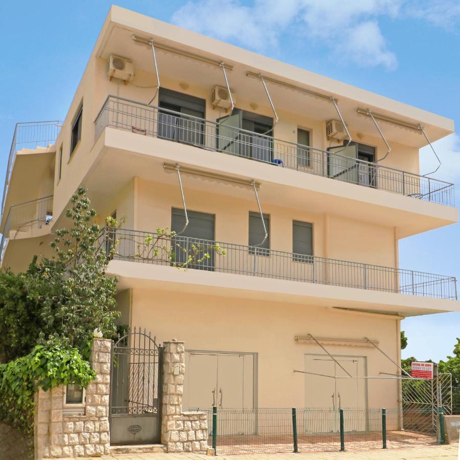 Bora Rooms Himarë Exterior foto